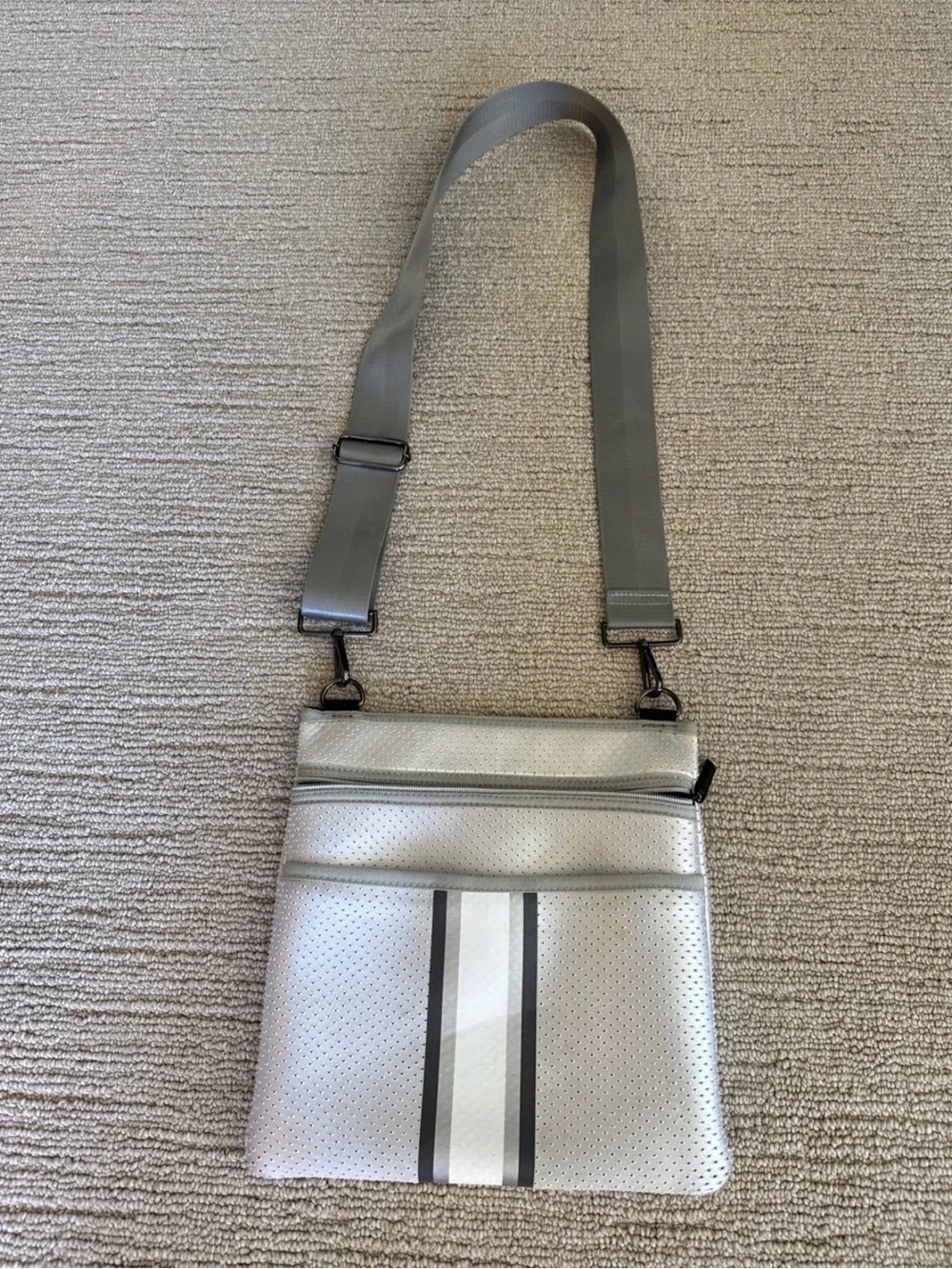 HAUTE SHORE Silver Crossbody with Gray Stripe Detail